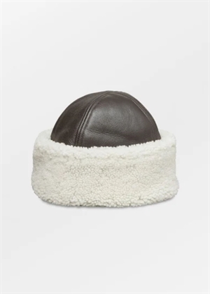 Dora smooth shearling hat Dark Chocolate Becksøndergard 